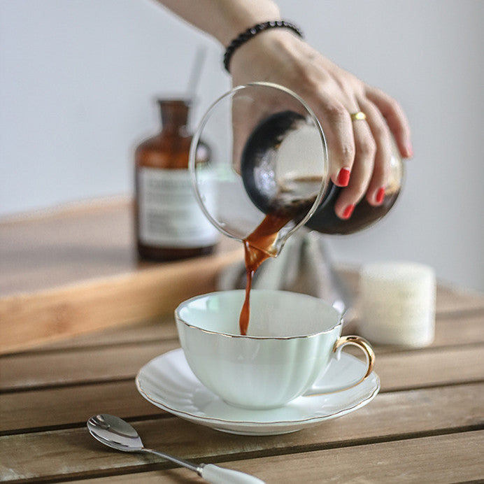 English-style Cup & Saucer